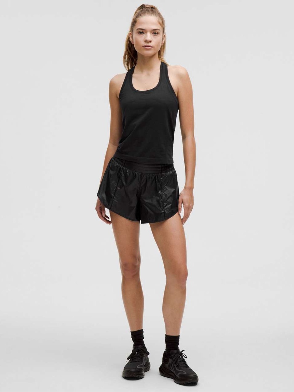 058. Lululemon Hotty Hot High-Rise Lined Short 4" *Matte Sheen Black